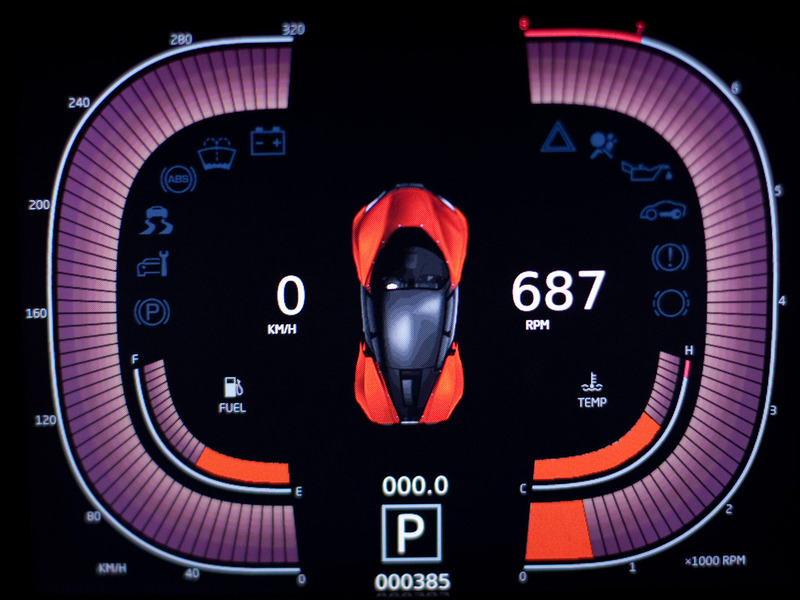 Marussia B2 интерьер дисплей система управления